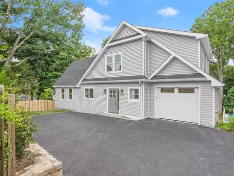 14 Rockland Pl, Greenwich, CT 06831