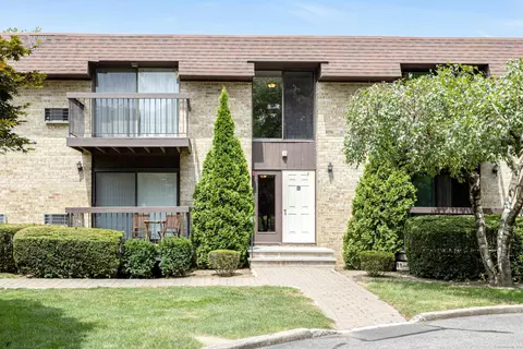 85 Riverside Ave #B7, Stamford, CT 06905