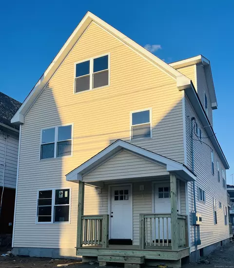 334 Carroll Ave, Bridgeport, CT 06607