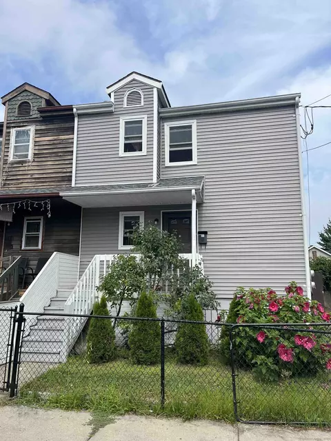 464 Union Ave, Bridgeport, CT 06607