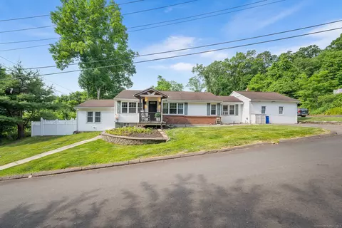 1 Patty Ann Ter, Derby, CT 06418