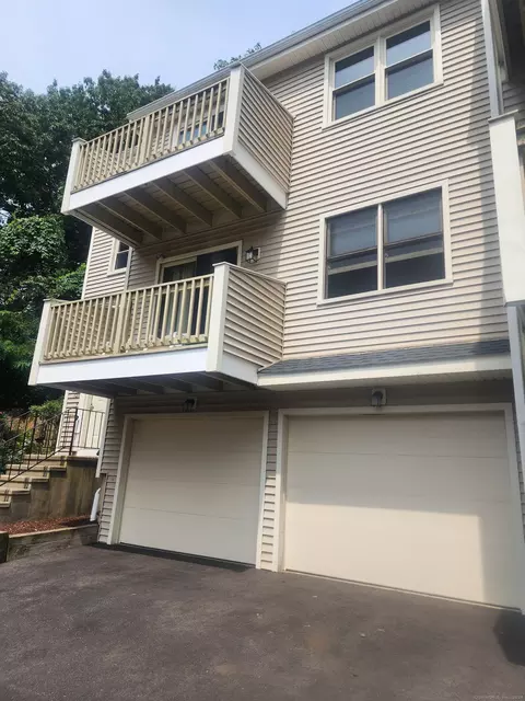 495 Glendale Ave #12A, Bridgeport, CT 06606