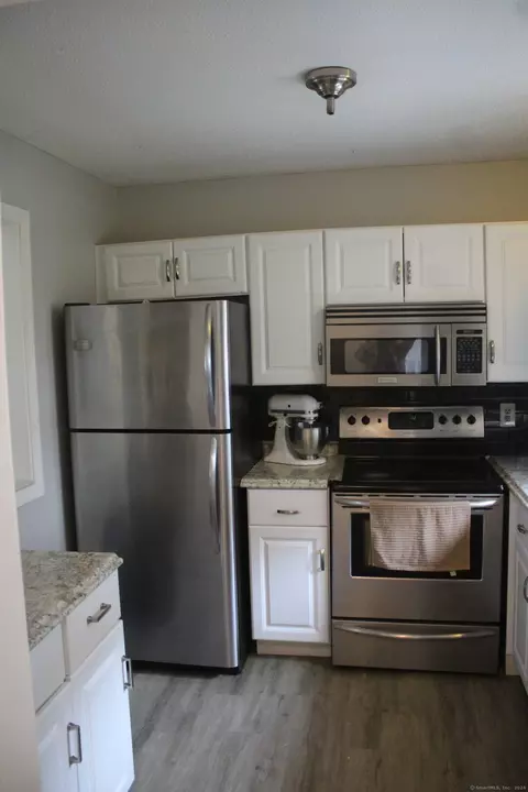531 Woodward Ave #C, East Haven, CT 06512