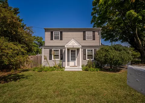 5 Summit Ave, East Haven, CT 06512