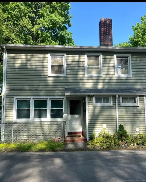 105 Cupheag Cres, Stratford, CT 06614