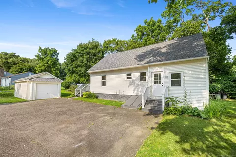183 Feldspar Ave, Beacon Falls, CT 06403