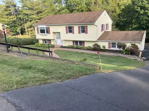 12 Russeling Rdg, New Milford, CT 06776