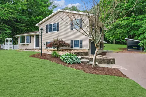 69 Honey Hill Rd, Watertown, CT 06795