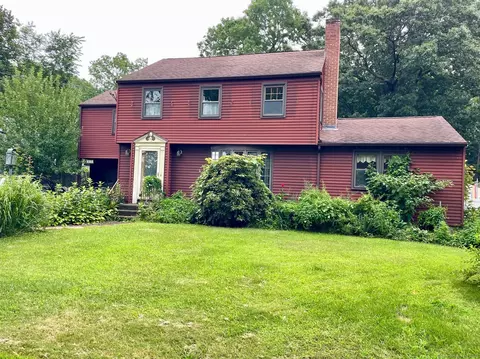 170 Rockwell Ave, Plainville, CT 06062