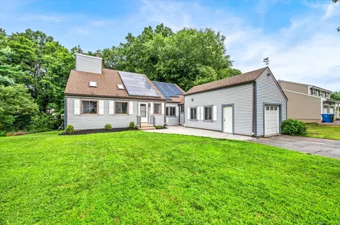 49 Towhee Ln, Glastonbury, CT 06033
