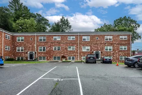 12 Terrace Pl #5, New Milford, CT 06776