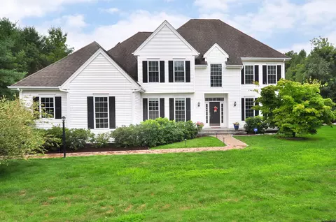 2 Alcott Way, Avon, CT 06001