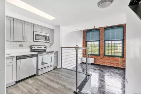 25 Grand St #232, Norwalk, CT 06851
