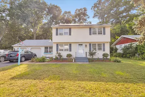 6 Butler Rd, Manchester, CT 06042