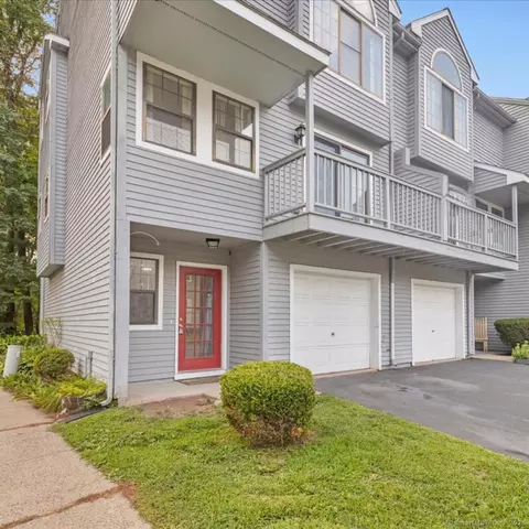 6 Village View Ter #6, Meriden, CT 06451
