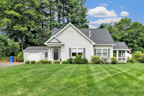 73 Jefferson St, Shelton, CT 06484