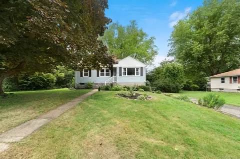 231 Avery Hill Rd, Ledyard, CT 06339