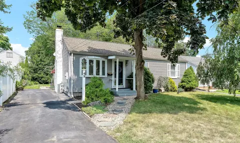 42 Hall St, West Hartford, CT 06110