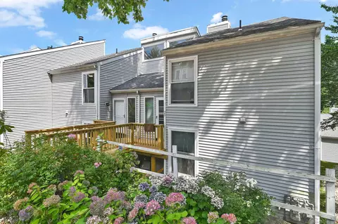 27 Glenview Dr #27, Cromwell, CT 06416