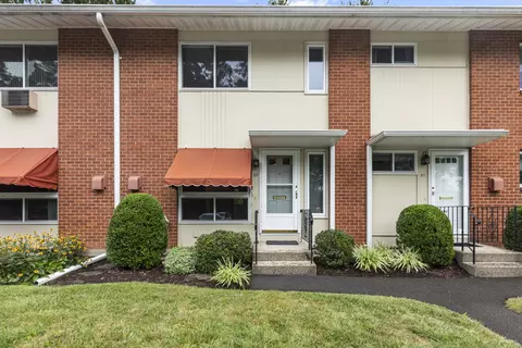 39 Centerbrook Rd, Hamden, CT 06518