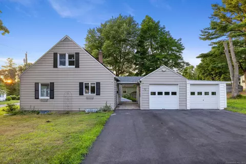 72 Tioga St, Torrington, CT 06790