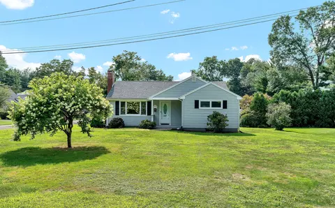 829 Folly Brook Blvd, Wethersfield, CT 06109