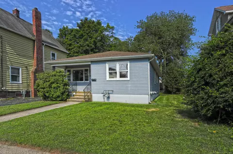24 Elm St, East Haven, CT 06512