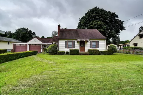 47 Lund Ave, Waterbury, CT 06705