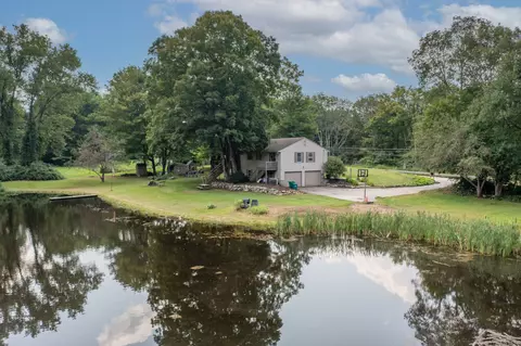 33 Mansfield Rd, Ashford, CT 06278