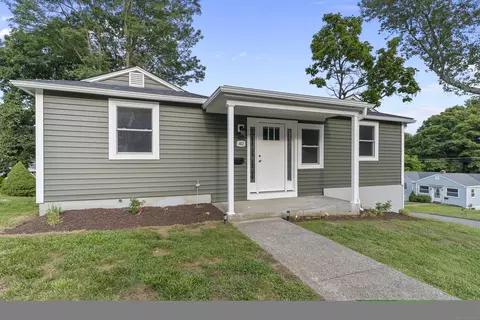 40 Viola St, Watertown, CT 06779
