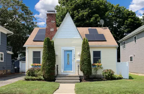 36 Berwyn St, Milford, CT 06461