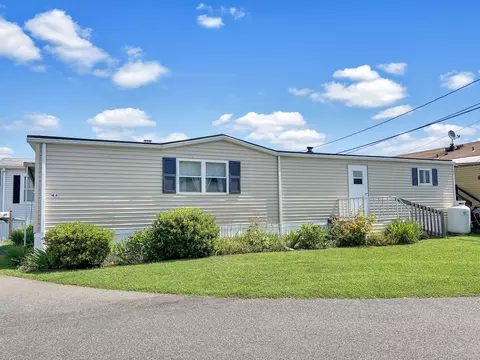 44 Loring Ct, Wallingford, CT 06492