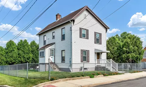 9 Yale St, New Britain, CT 06051