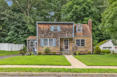 126 Bolton St, Manchester, CT 06042