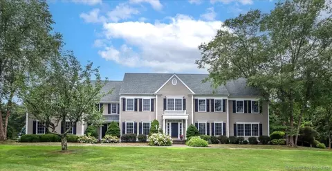 25 Chestnut Hill Rd, Ridgefield, CT 06877