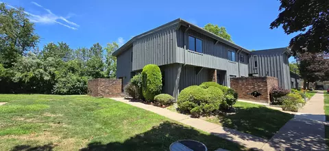 38 Webster Ct #38, Newington, CT 06111
