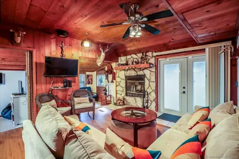 152 Route 39 S, Sherman, CT 06784