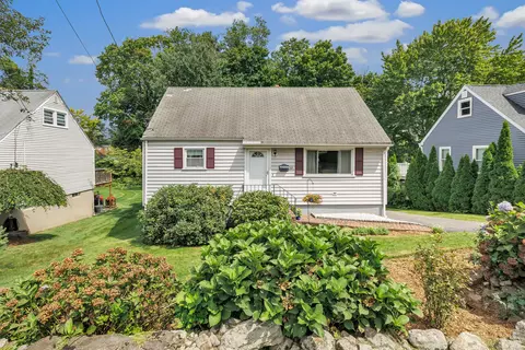 22 Lovatt St, Norwalk, CT 06851