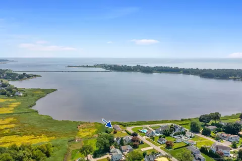 46 Soundview Ave, Old Saybrook, CT 06475