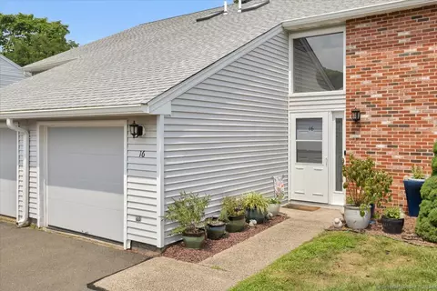 705 Lake Ave #16, Bristol, CT 06010