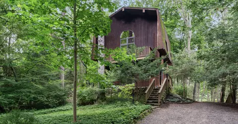 37 Putnam Park Rd, Bethel, CT 06801
