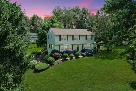 14 High Rise Rd, Danbury, CT 06811