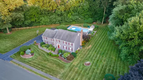 94 Blue Ridge Dr, Vernon, CT 06066