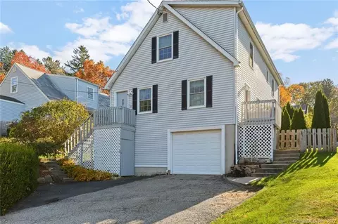 385 Unity Rd, Trumbull, CT 06611