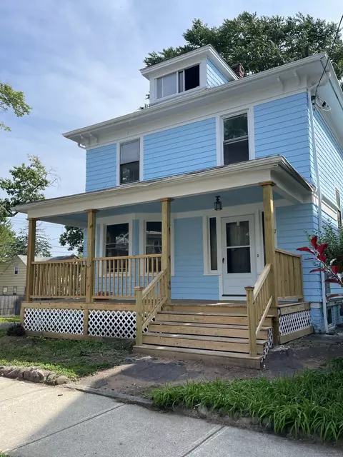 67 Downing St, New Haven, CT 06513