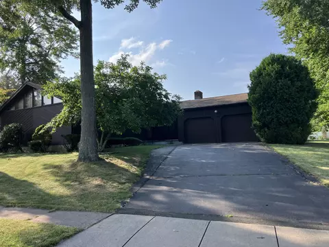 177 Lamplighter Dr, Manchester, CT 06040