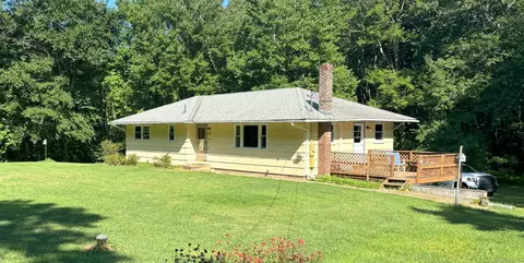 10 Navratil Rd, Willington, CT 06279