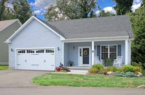 265 City Hill St #4, Naugatuck, CT 06770
