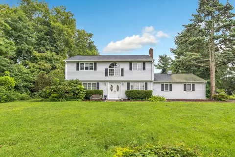 113 Beardsley Rd, Shelton, CT 06484
