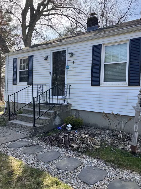117 Tobey Ave, Windsor, CT 06095